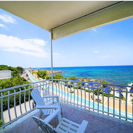Hotel Club Perla